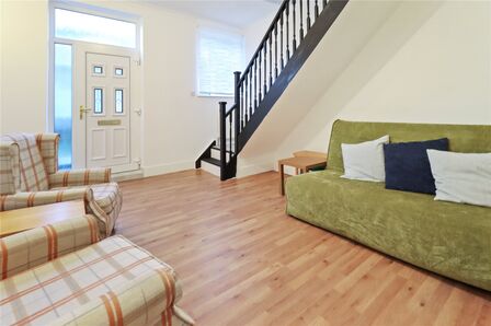 Hollings Terrace, 1 bedroom Mid Terrace House for sale, £60,000