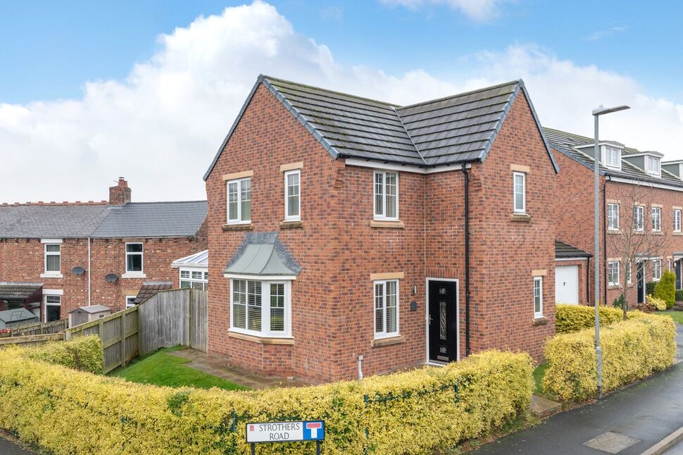 Main image of 3 bedroom Detached House for sale, Strothers Road, High Spen, Tyne and Wear, NE39