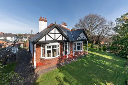 Station Road, 4 bedroom Detached Bungalow for sale, £450,000