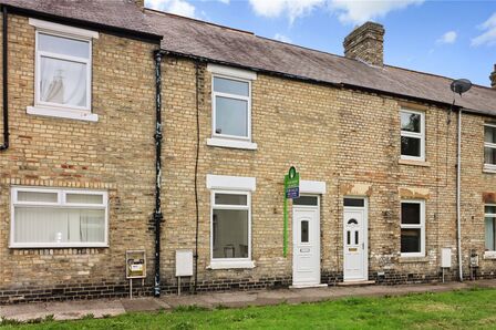 2 bedroom Mid Terrace House for sale