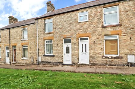 2 bedroom Mid Terrace House to rent