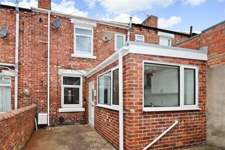 2 bedroom Mid Terrace House for sale