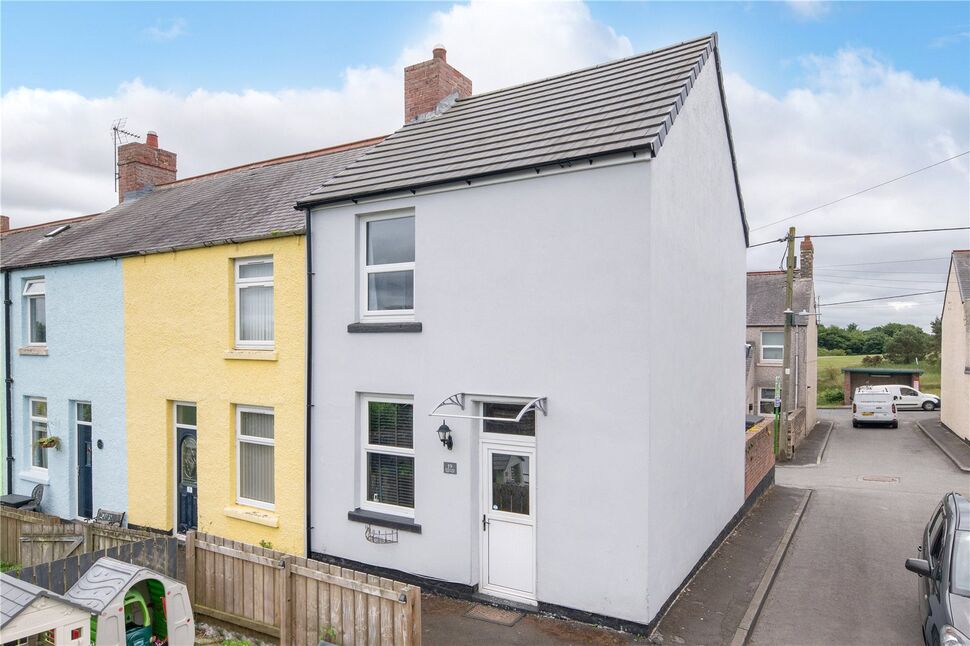 Main image of 2 bedroom End Terrace House for sale, Strothers Terrace, High Spen, Tyne and Wear, NE39