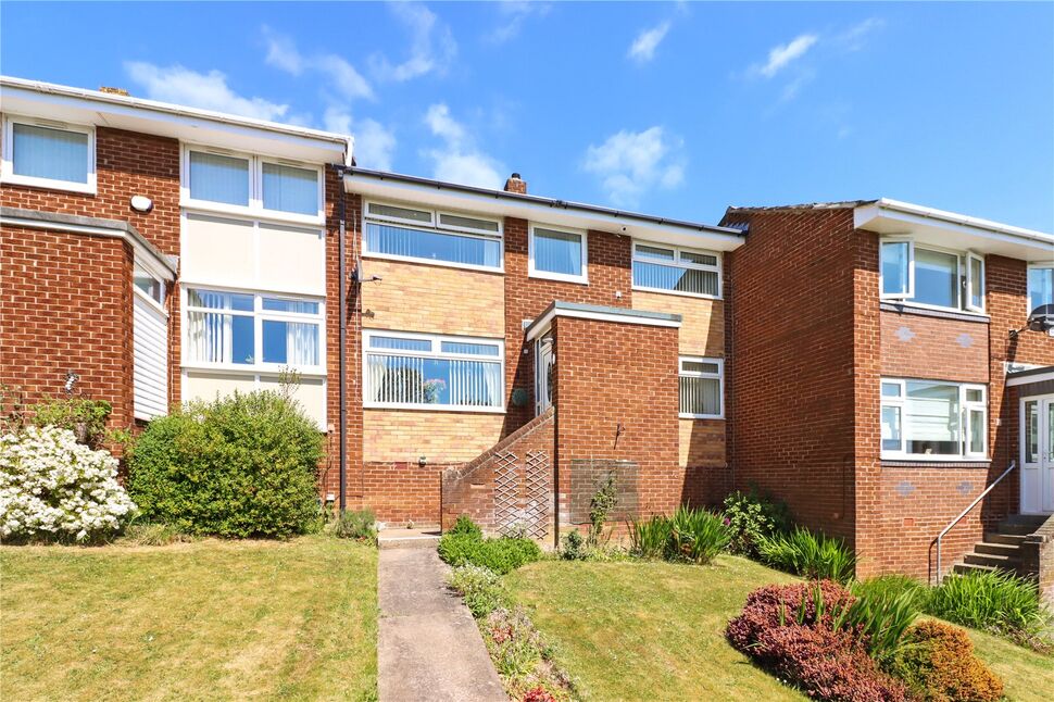 3 bedroom Mid Terrace House for sale