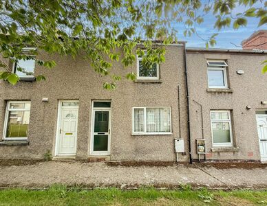 2 bedroom Mid Terrace House for sale