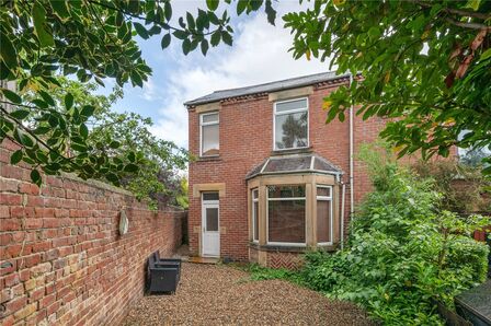 3 bedroom End Terrace House for sale