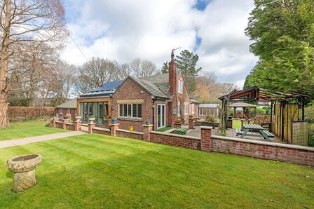 Long Close Road, 5 bedroom Detached Bungalow for sale, &pound;700,000