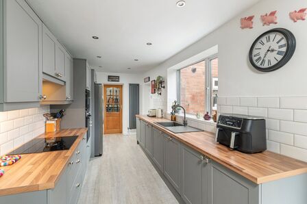 Lintzford Road, 4 bedroom Detached House for sale, &pound;425,000