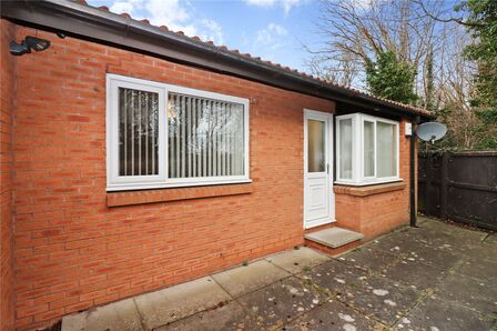 2 bedroom Semi Detached Bungalow for sale