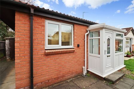 2 bedroom Semi Detached Bungalow for sale