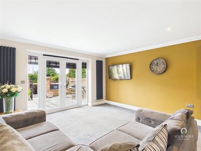 Bridge End Lodges, 1 bedroom Flat to rent, &pound;1,000 pcm