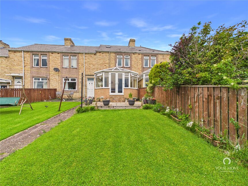 3 bedroom Mid Terrace House for sale