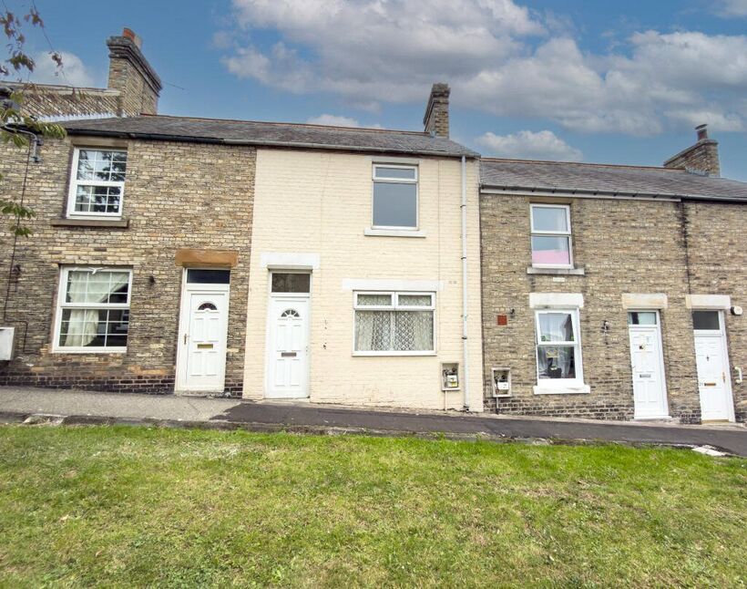 2 bedroom Mid Terrace House for sale