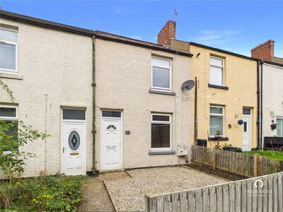 Hollings Terrace, 2 bedroom Mid Terrace House to rent, &pound;650 pcm