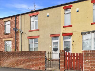 South View East, 2 bedroom Mid Terrace House to rent, &pound;625 pcm