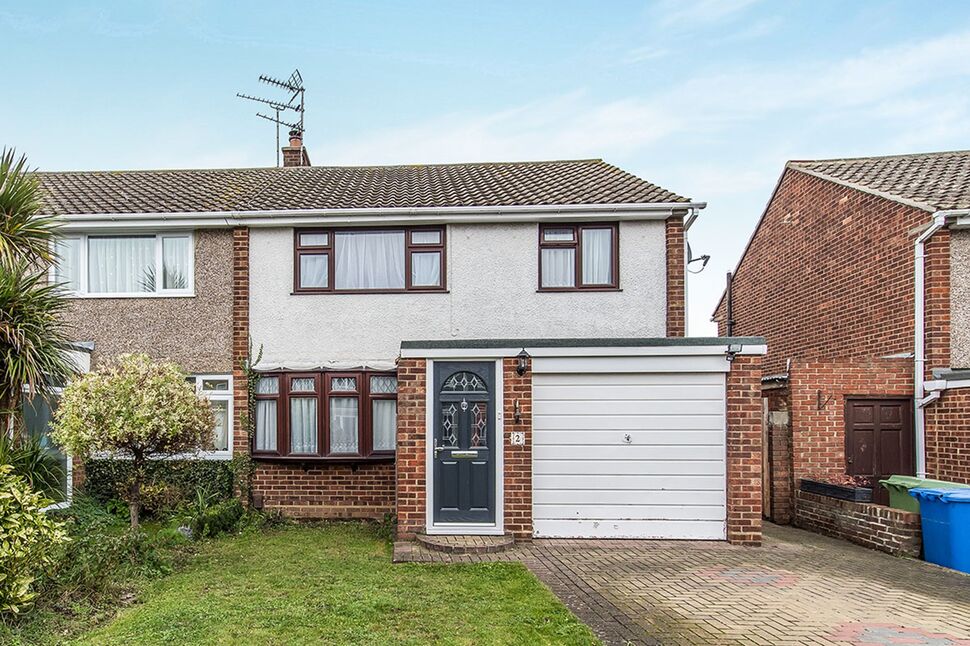 Main image of 3 bedroom Semi Detached House to rent, Hobart Gardens, Sittingbourne, Kent, ME10