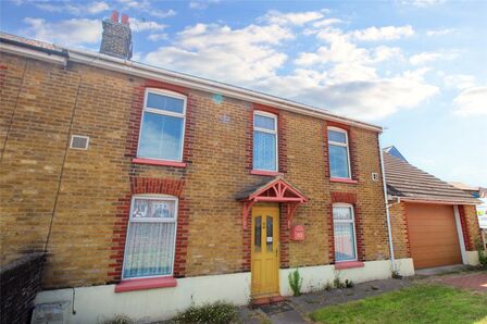Staplehurst Road, 4 bedroom End Terrace House for sale, £380,000