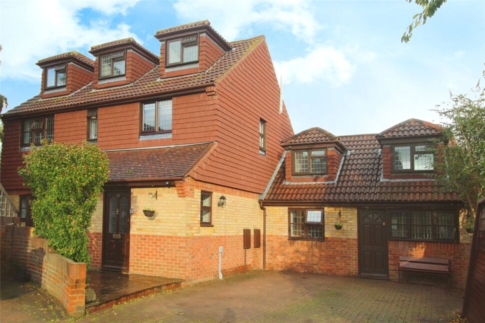 Main image of 6 bedroom Detached House for sale, Donemowe Drive, Kemsley, Kent, ME10