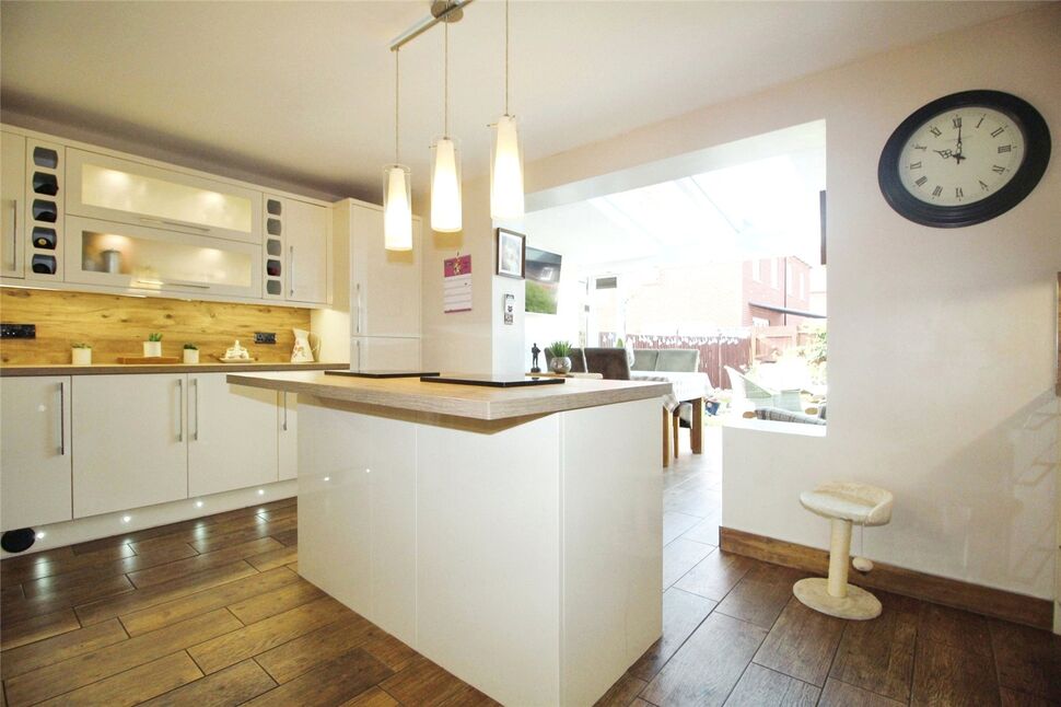 Main image of 4 bedroom Mid Terrace House for sale, Standen Grove, Sittingbourne, Kent, ME10