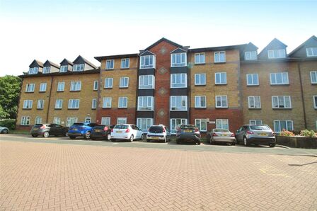 Barkers Court, 1 bedroom  Flat for sale, £110,000
