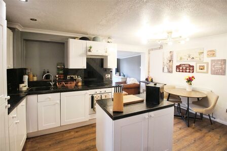 1 bedroom End Terrace House for sale