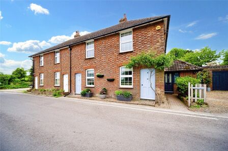 Hole Street, 4 bedroom Semi Detached Property for sale, £650,000
