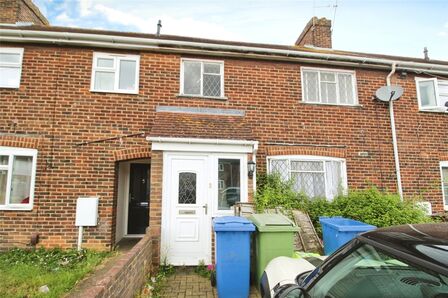 Barrow Grove, 3 bedroom Mid Terrace House for sale, £180,000