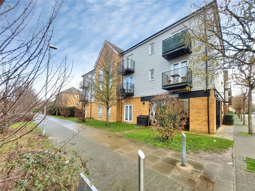 Main image of 2 bedroom Flat to rent, Diamond Close, Sittingbourne, Kent, ME10