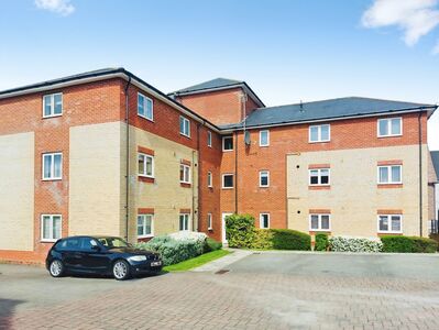 2 bedroom Flat for sale