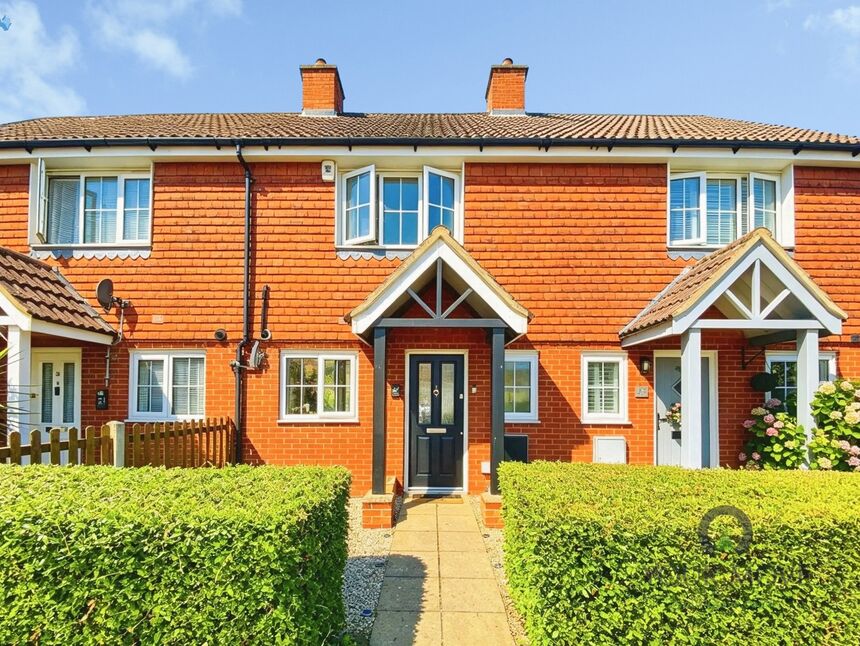 Main image of 2 bedroom Mid Terrace House for sale, Barnfields Court, Sittingbourne, Kent, ME10