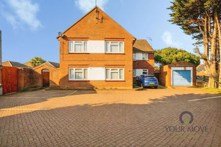 1 bedroom Flat for sale