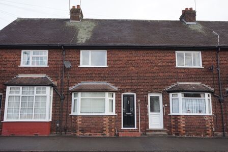 Tenterbanks, 2 bedroom Mid Terrace House to rent, £825 pcm