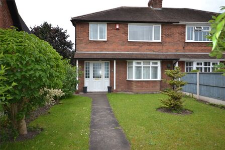 Eccleshall Road, 3 bedroom Semi Detached House to rent, &pound;1,200 pcm