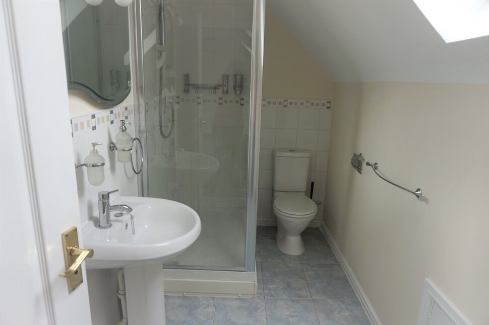 En-Suite Shower / WC