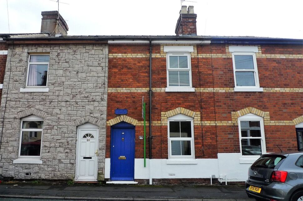 2 bedroom Mid Terrace House for sale