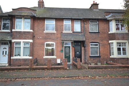 2 bedroom Mid Terrace House to rent