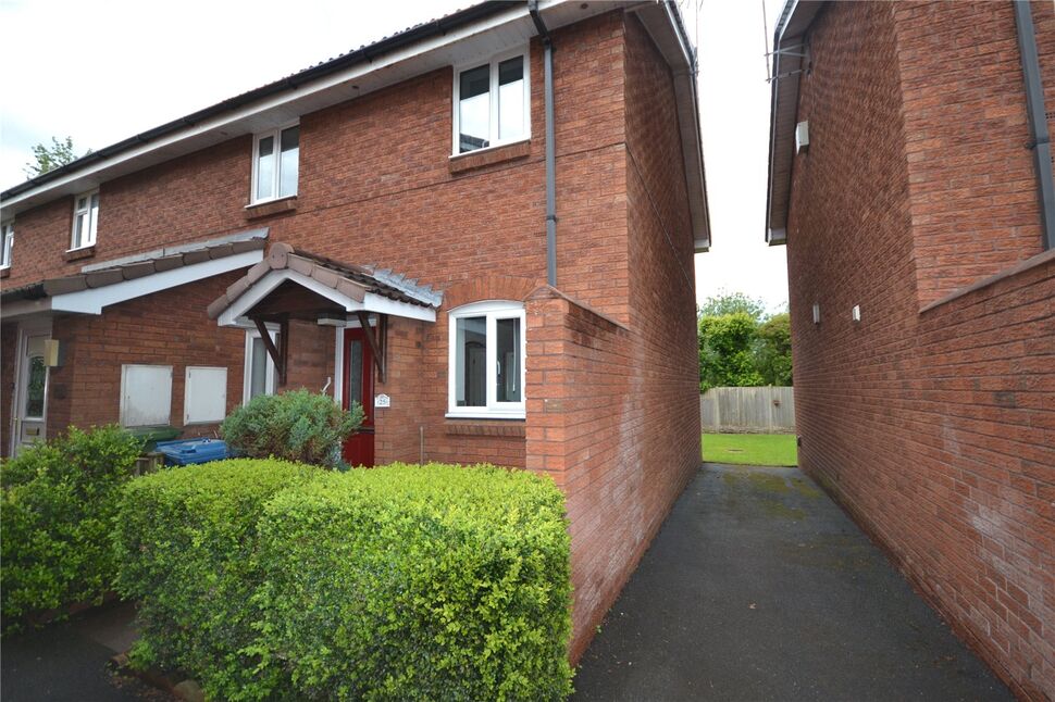 Main image of 1 bedroom Flat for sale, Sandon Mews, Stafford, Staffordshire, ST16