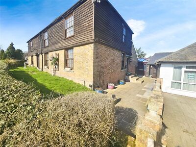 Plough Road, 3 bedroom Semi Detached House for sale, £600,000