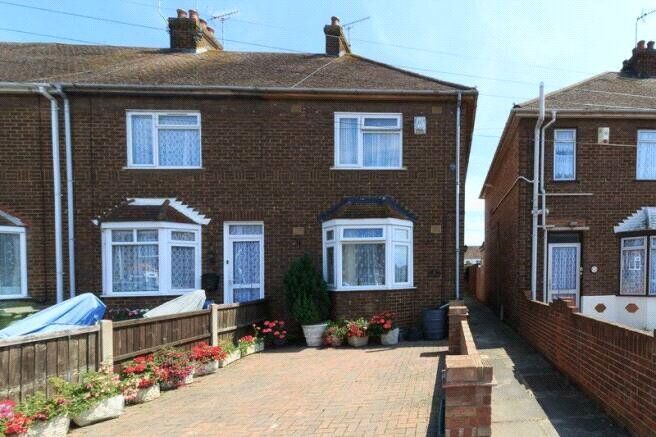 2 bedroom End Terrace House for sale