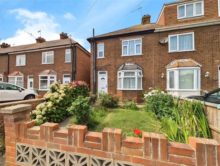 Main image of 3 bedroom End Terrace House for sale, Cecil Avenue, Sheerness, Kent, ME12