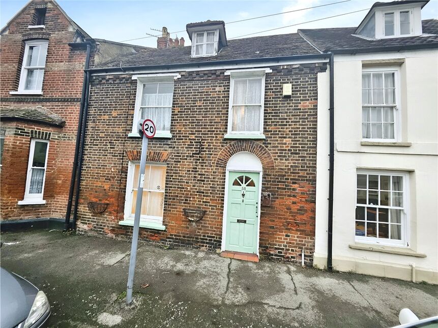 Main image of 3 bedroom Mid Terrace House for sale, High Street, Queenborough, Kent, ME11