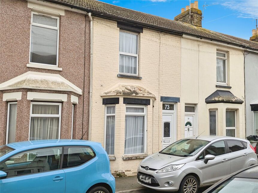 3 bedroom Mid Terrace House for sale