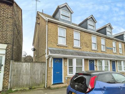 3 bedroom End Terrace House for sale