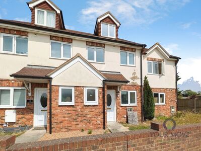 Halfway Road, 2 bedroom Mid Terrace House to rent, &pound;1,300 pcm