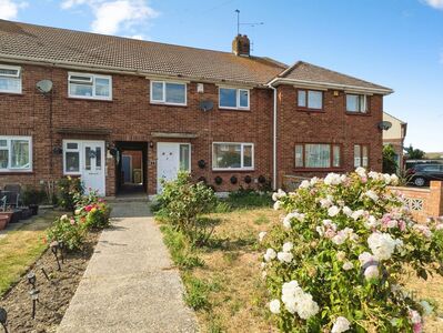 3 bedroom Mid Terrace House for sale