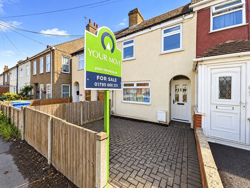2 bedroom Mid Terrace House for sale
