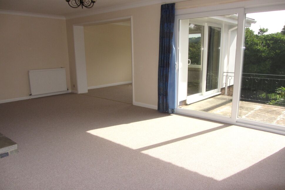 Living Room / Dining Room