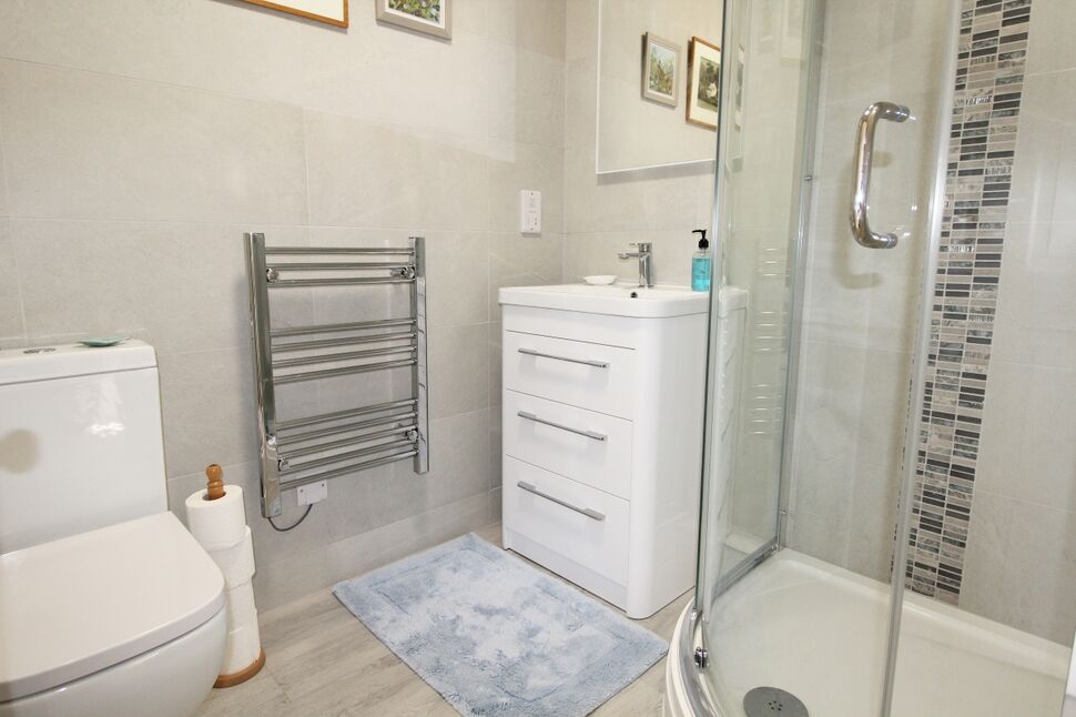 Shower Room / WC