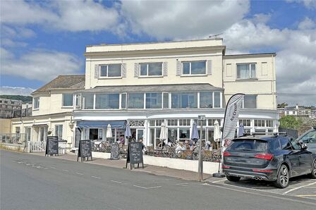 2 bedroom  Flat for sale