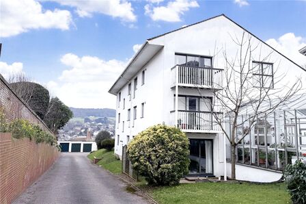 2 bedroom  Flat for sale